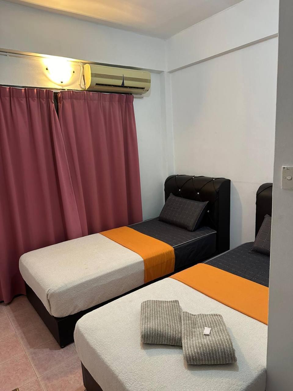 Teresek View Motel Kuala Tahan Luaran gambar